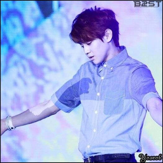 [:X] ..Speri multe Wo.. :-? ..mai ales de la un timp. Hey Dae. :) ..Byes. :-h ..[pleaca]