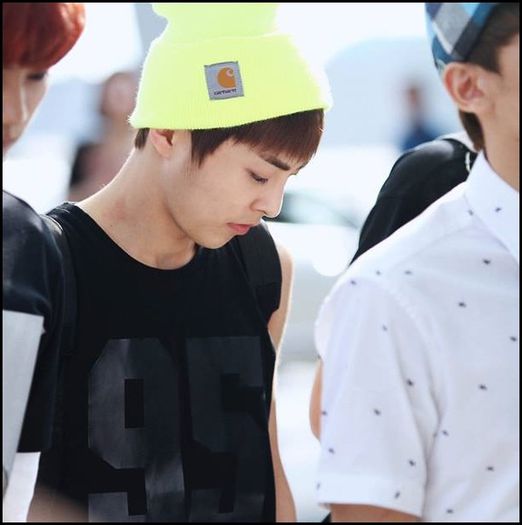 (X) ..Heii. :-s Nana, ai baut? :|