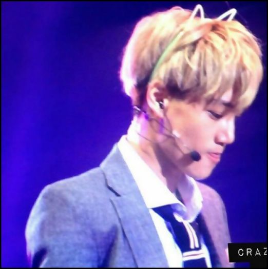 (Kai) ..Byes. ^^ ..[isi pune capul pe umarul ei] Pot? C: