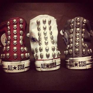 563229_199605993524236_1213061430_n