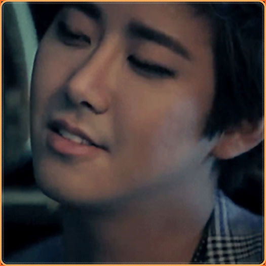 +. Pana te ridici tu..isi primeste MinWoo caietul inapoi..:)) Hey :-h