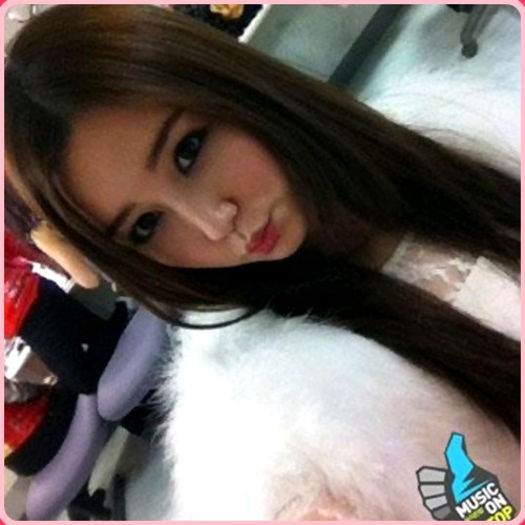 <> ..Bye. :) ..[stranuta] ..E adevarat. :)) ..Hey again boys. :) - ix __ Episodul 027 __ xi