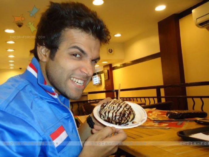 253934-rithvik-dhanjani