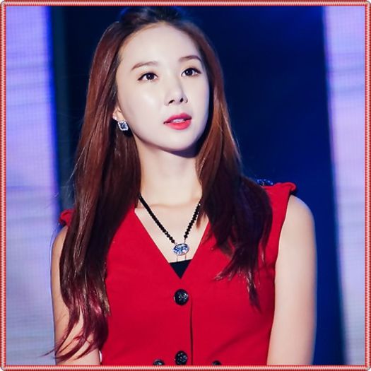 |.| Nu stiu,poate Ri..care a plecat sus dupa..sau..habar n`am. :-??.