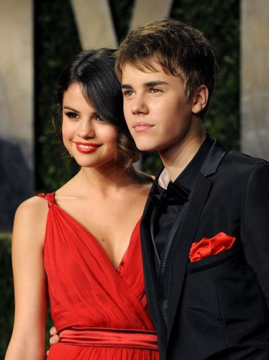 Selena Gomez J.Bieber - Vs2