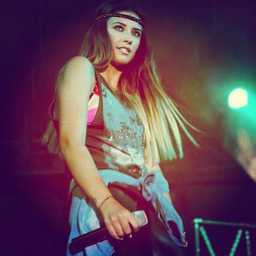 405035_367366230017613_1719202663_n