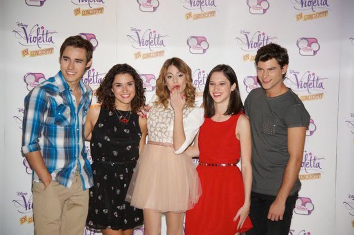 Diego Dominguez Violetta Madrid Photo Call PzoZ0wheOYNl