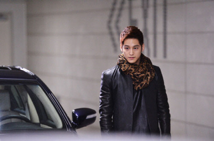 BCLncgDCYAAaBBV - Sang Kim Beom