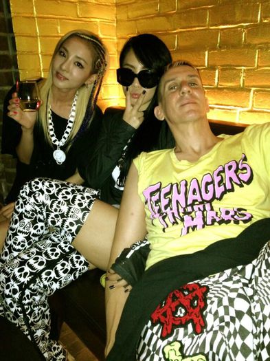 11 - 2ne1 7