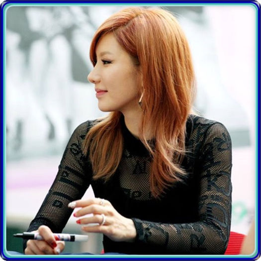 • Cu Vic :)) Stiu ce ai zis.. ne-a zis si Victoria de ziua lui acelasi lucru :)) - ix __ Episodul 029 __ xi