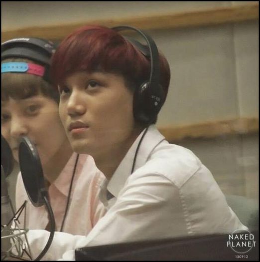 (Kai) ..Stiuu, eu sunt un copil cuminte si mare. >:3 :))