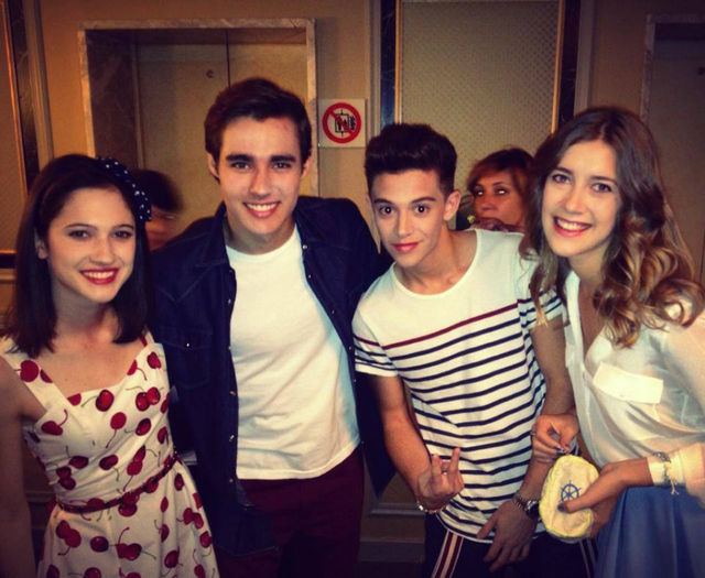 1238330_199446360228722_648402182_n