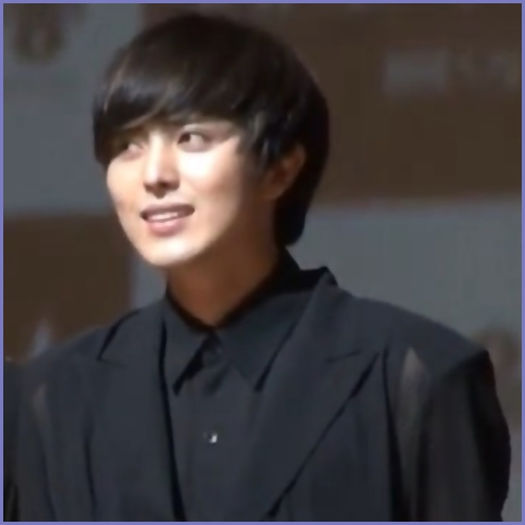 <.> Avea dreptate Sera.. esti ametit..:)) - ix __ Episodul 030 __ xi