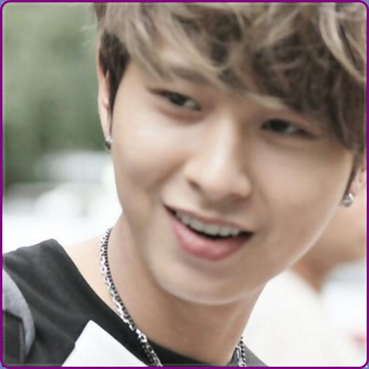 .&. ..:D.. Nu, dar..:)).. Aaa...scriu si asta? :-? - ix __ Episodul 030 __ xi