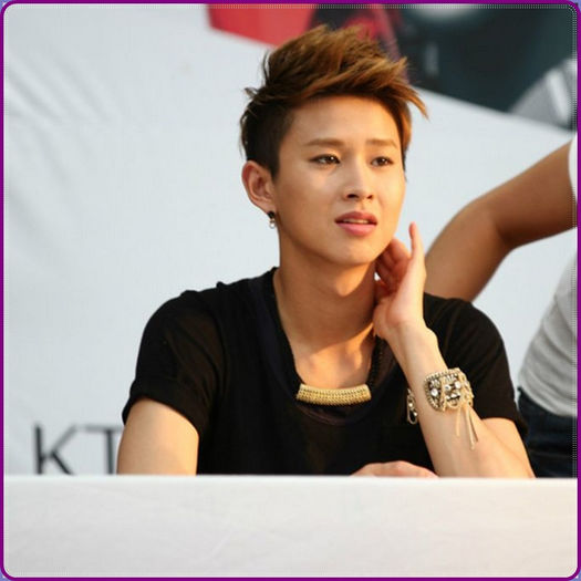 .&. ..Mmm.. Ete..acum si tu.. -_-.. :)) - ix __ Episodul 030 __ xi