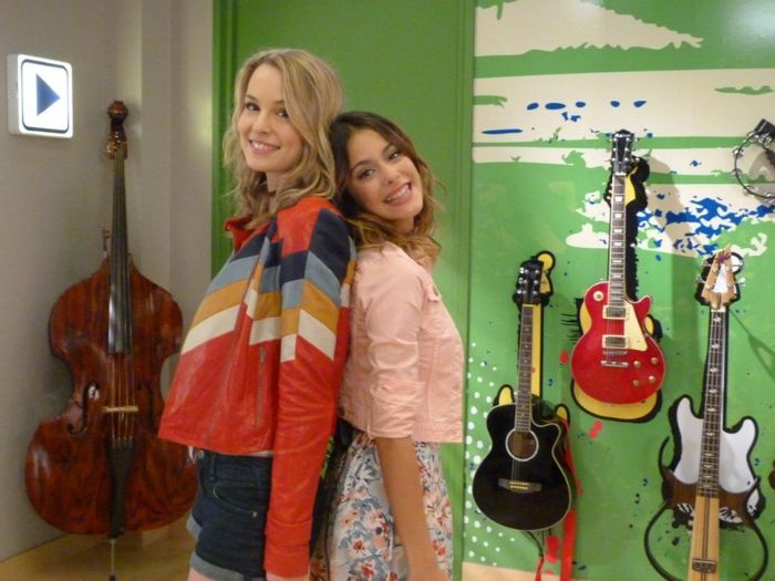 violetta-bridgit-mendler-2
