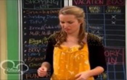 bafta-charlie-sezonul-1-episodul-11-baietii-intalnesc-fetele