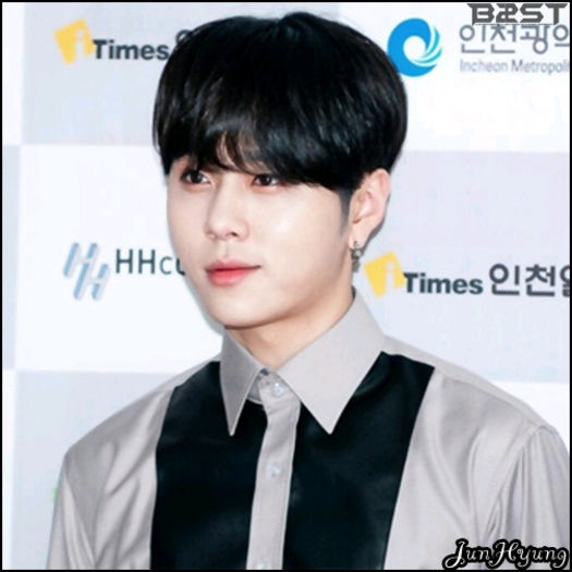 [JH] ..Asa e Hye.. parca. :-w ..:)) Nu se.. topesc in geanta? :-?