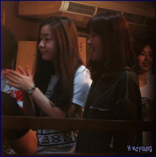 x. Nana, happy bithdaay! :o3 *hug; pwp; ii da o cutie* Sper sa iti placa. :3