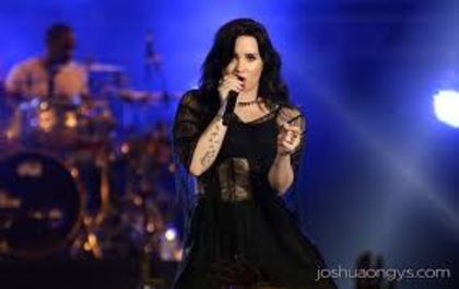 descărcare - demi lovato