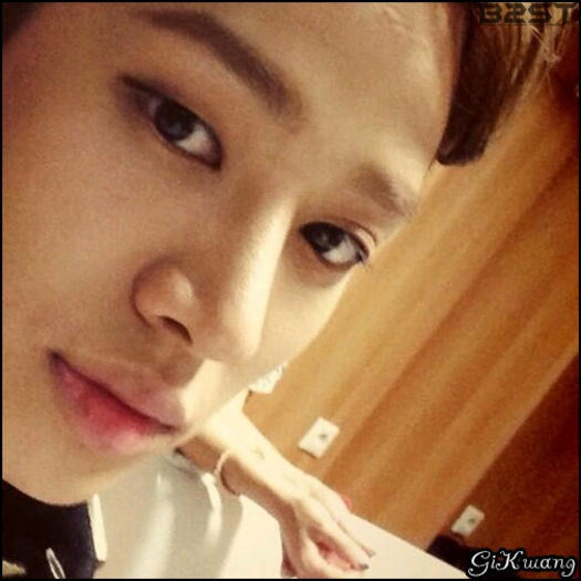 [KK] ..Cum se face ca tot uiti de el? :-? ..:)) ..4? o.O :))