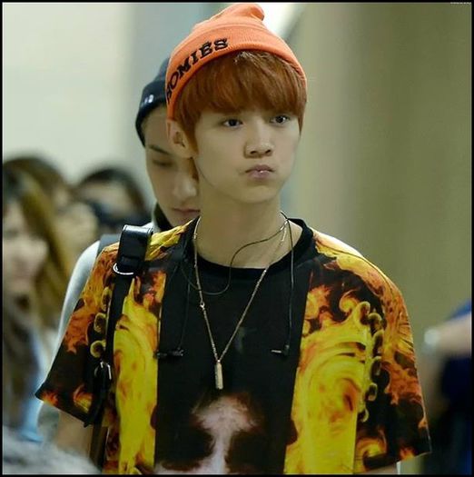 (LH) ..Pe bune? :| PE BUNE? :| [o ia de incheietura] M-am saturat de prostiile tale.. :-L. - ix __ Episodul 032 __ xi