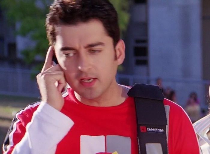 Si voiam sa te intreb daca vii in parcul de langa mine.