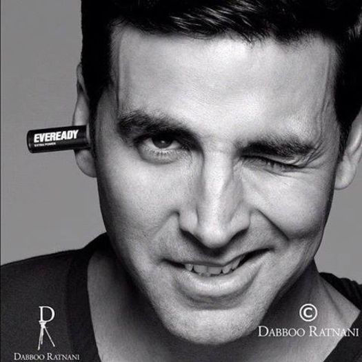 Ne asteptam sotiile sa vina de la shopping