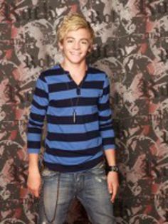 1724 - Ross Lynch