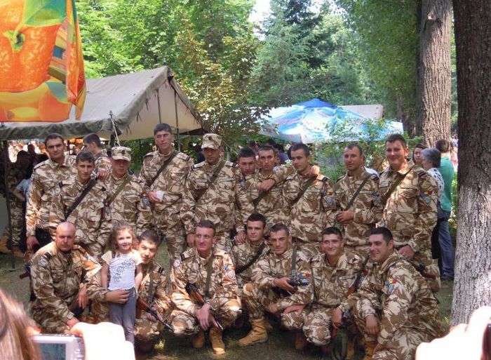 frate-miu in afganistan - Fratele meu care s-a intors sanatos din Afghanistan