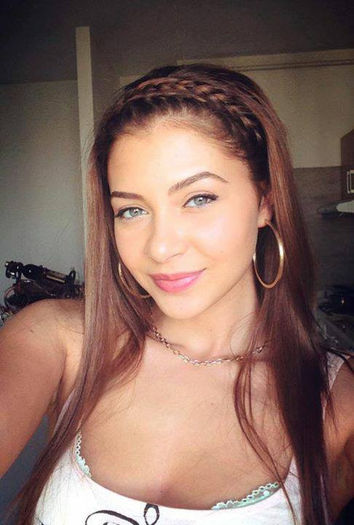 1185982_678952758784140_1809225378_n