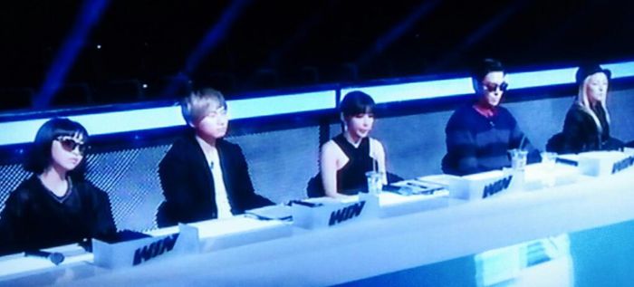 B1JGxDC - 2ne1 7