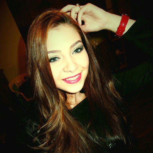 156441_425459550870353_523832243_n