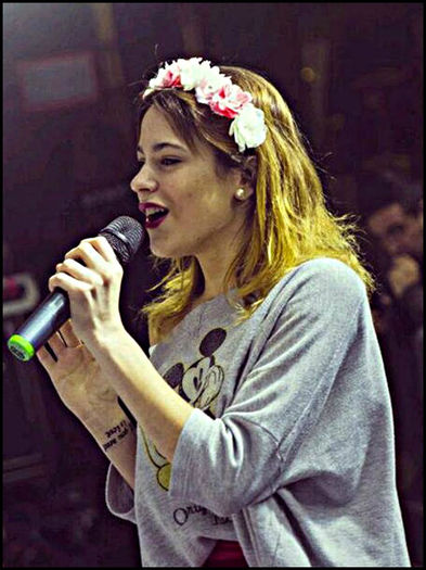 ʌʅʅ ɣơυ ɲєєɗ ɪƨ ʅơvє - new - nice tattoo - martina stoessel