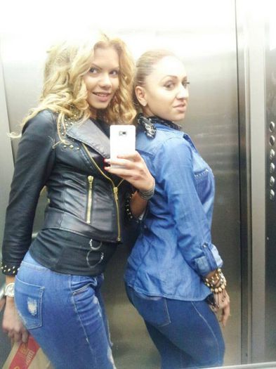 1011053_219870654827943_524595955_n