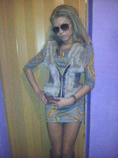 1012180_219872231494452_1339601292_n