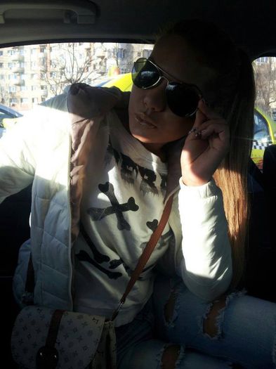 1013167_219870058161336_453995607_n