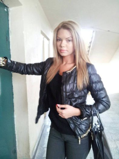 1069373_219870704827938_1672610847_n