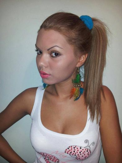 994824_219874458160896_741060217_n