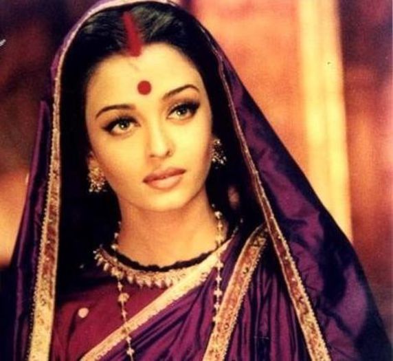  - Aishwarya rai Paro