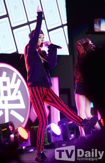 88 - 2ne1 7