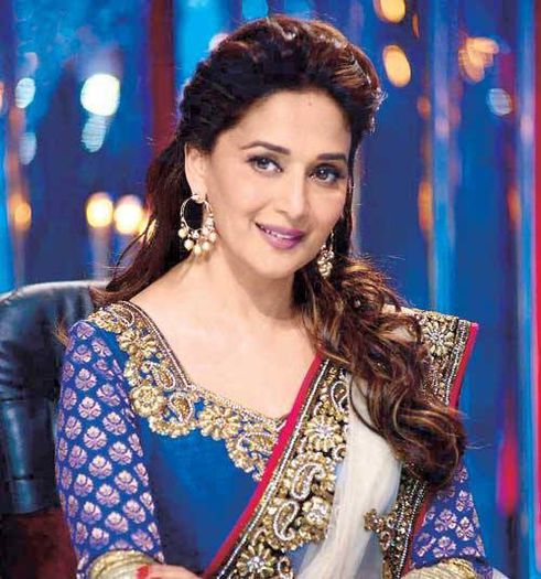 1185561_578415788889589_78046454_n - Madhuri Dixit Nene