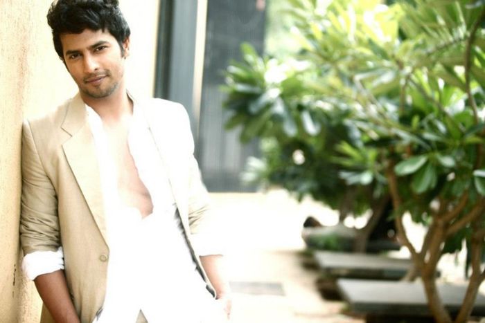 60323_281653688613341_1863837800_n - Sehban Azim
