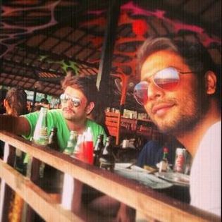 970955_358713807573995_1925451529_n