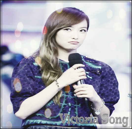 ◘ . Day 11 - 26.O9.2O13 - l - o - l 5o Days with Victoria Song