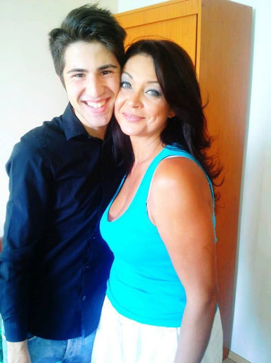 45500_594798053895336_911851493_n