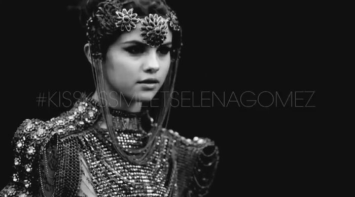 bscap0014 - xX_Radio KissKiss intervista Selena Gomez