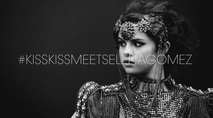 bscap0019 - xX_Radio KissKiss intervista Selena Gomez