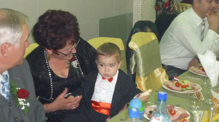 540210_428896877161651_863545352_n