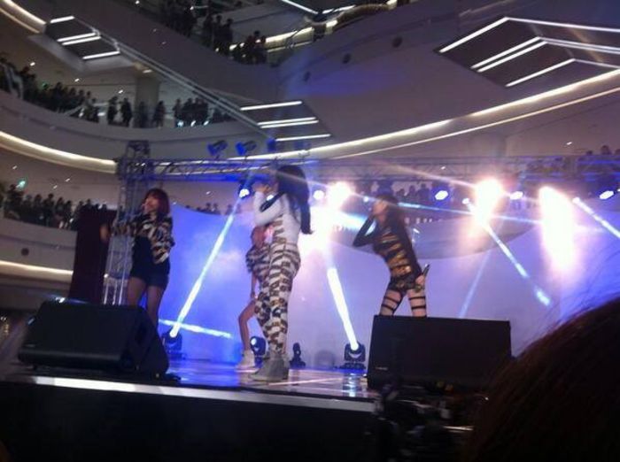 195 - 2NE1 8